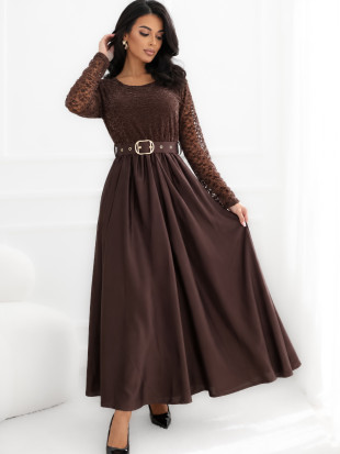 Elegancka brązowa sukienka maxi z koronką i paskiem