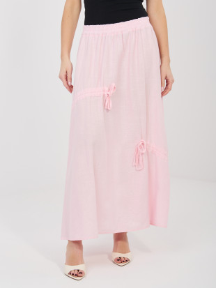 Jasnoróżowa spódnica midi z wiązaniem
