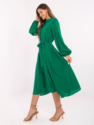 Elegancka zielona midi sukienka z długim rękawem